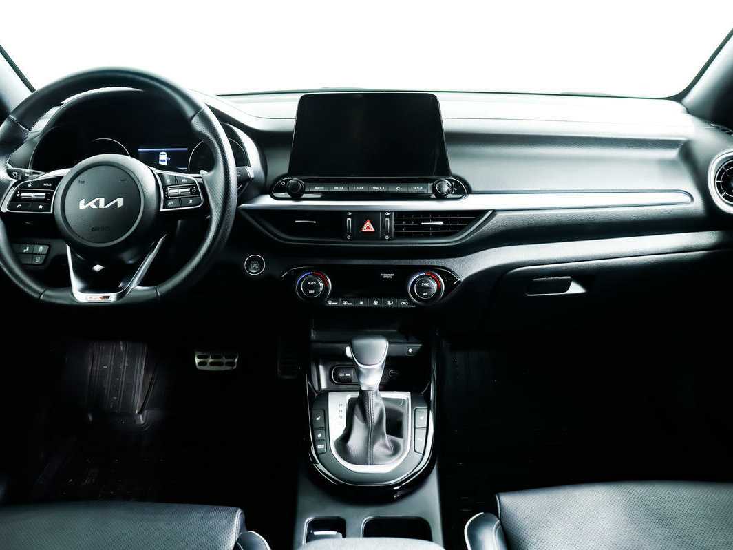 Kia Cerato б/у, 2022, Автоматическая. Фото: #10
