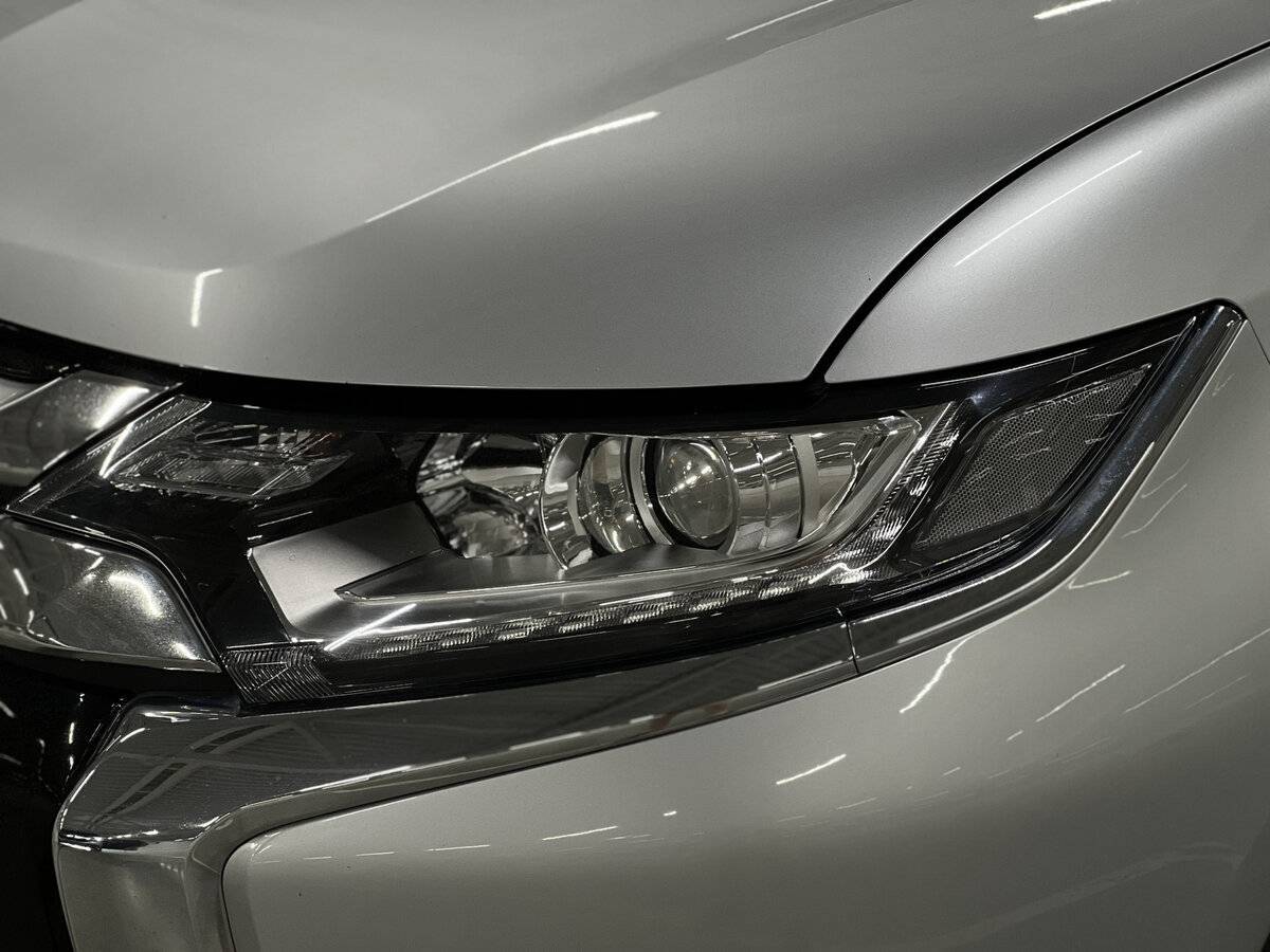 Mitsubishi Outlander б/у, 2017, Вариатор. Фото: #16