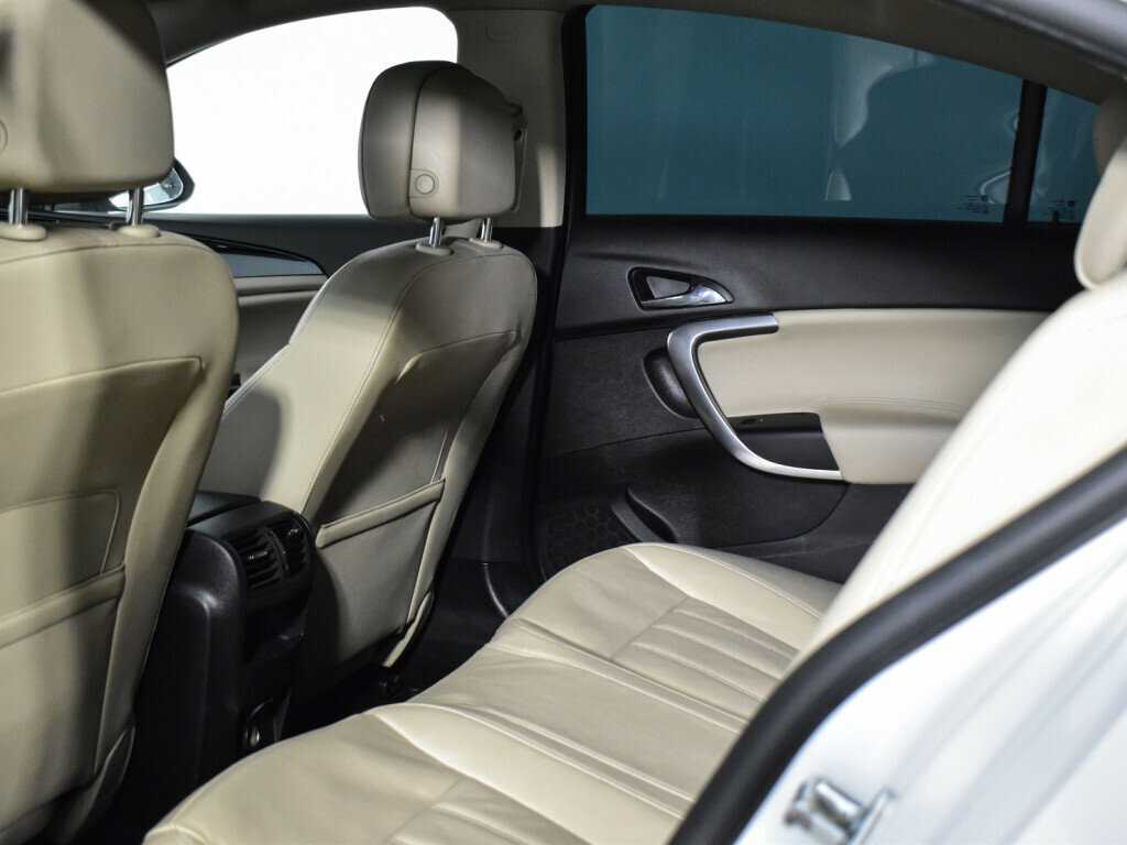 Opel Insignia б/у, 2014, Автоматическая. Фото: #12