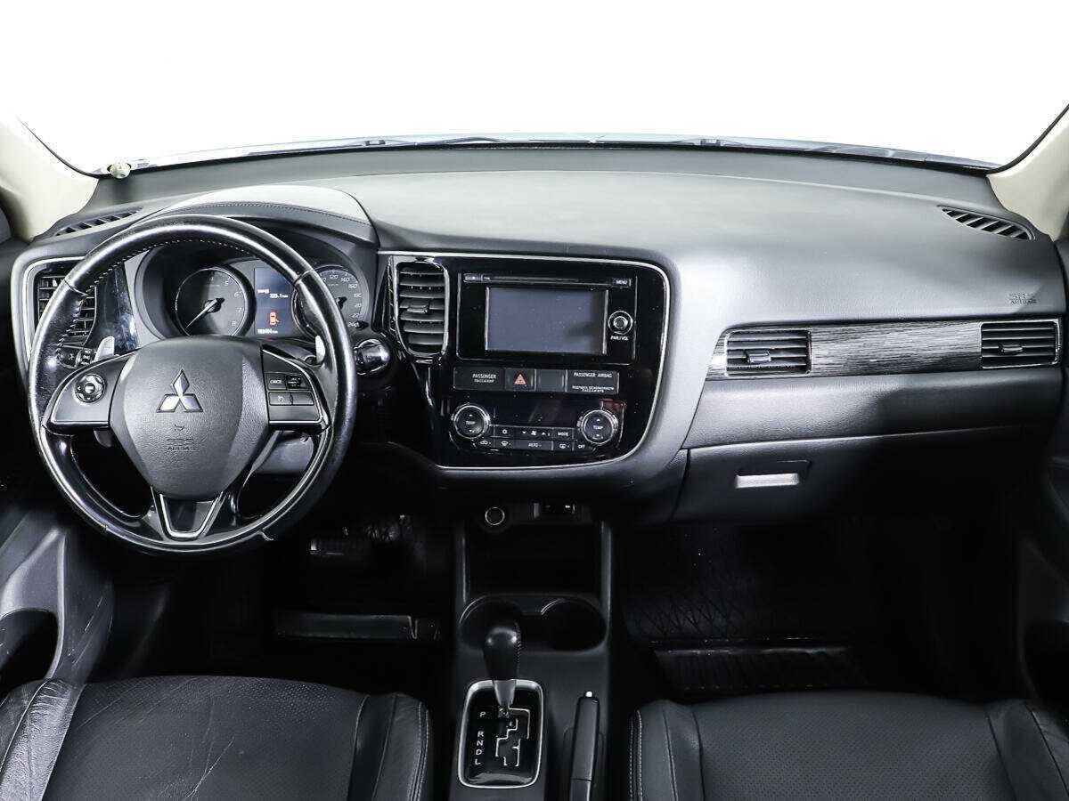 Mitsubishi Outlander б/у, 2015, Вариатор. Фото: #10