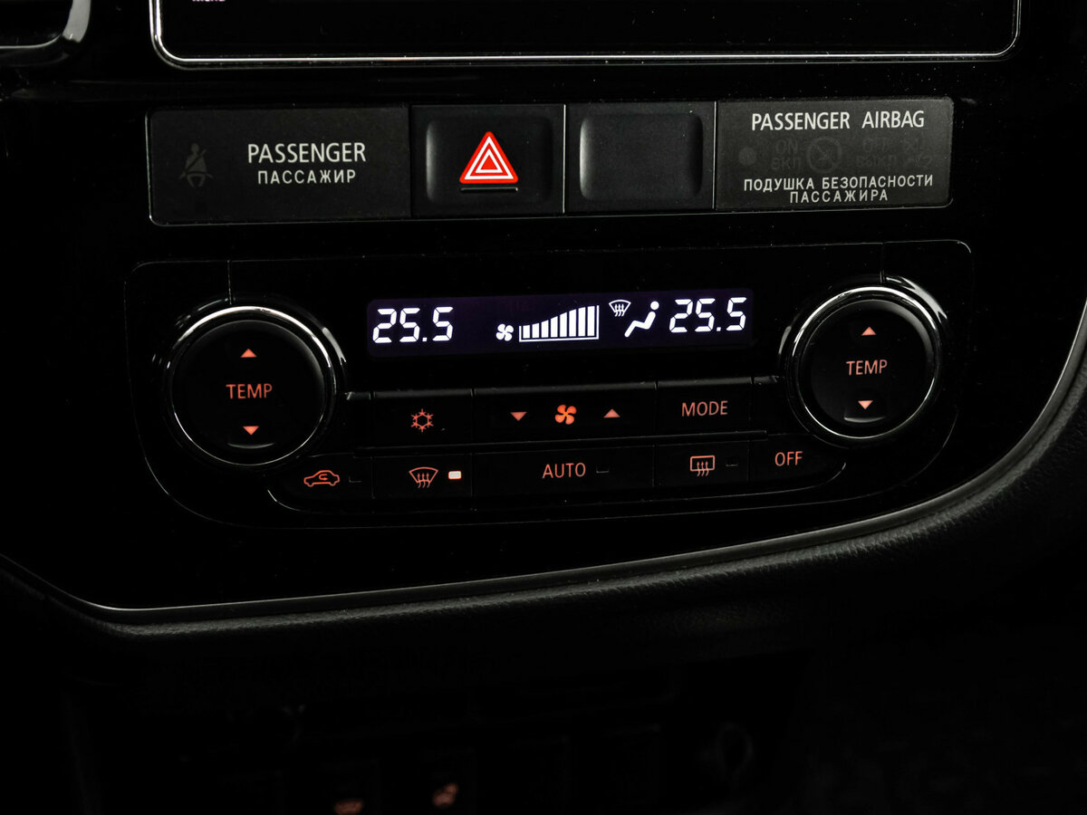 Mitsubishi Outlander б/у, 2018, Вариатор. Фото: #11