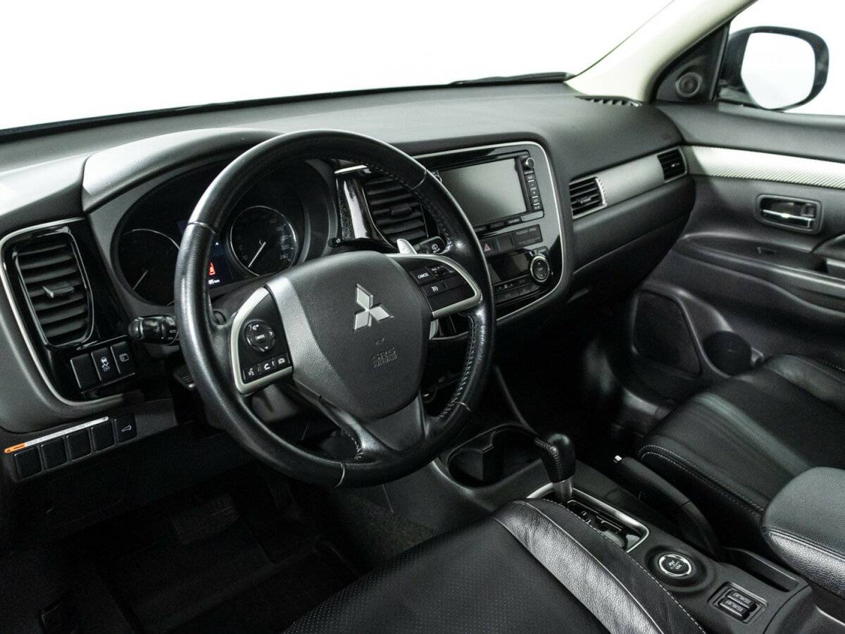 Mitsubishi Outlander б/у, 2014, Автоматическая. Фото: #10
