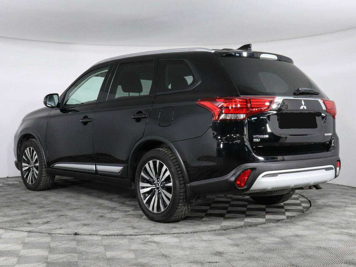 Mitsubishi Outlander б/у, 2018, Вариатор. Фото: #6