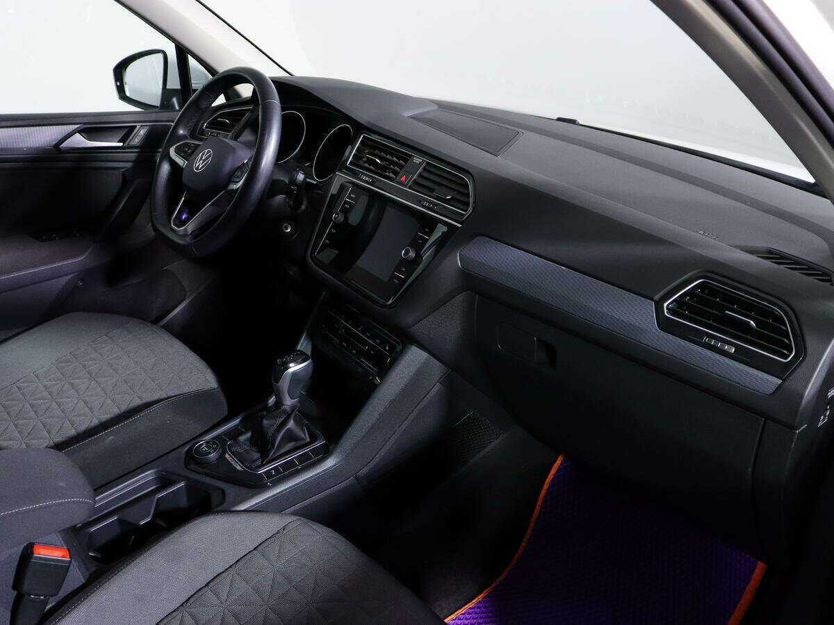 Volkswagen Tiguan б/у, 2020, Роботизированная. Фото: #8