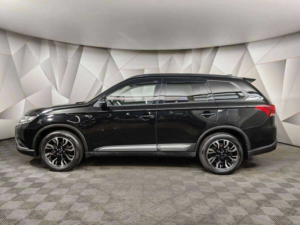 Mitsubishi Outlander б/у, 2022, Вариатор. Фото: #4