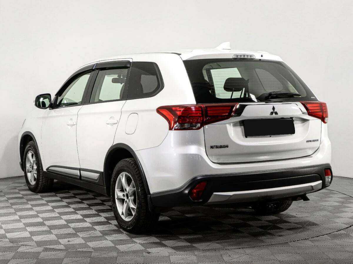Mitsubishi Outlander б/у, 2018, Вариатор. Фото: #5