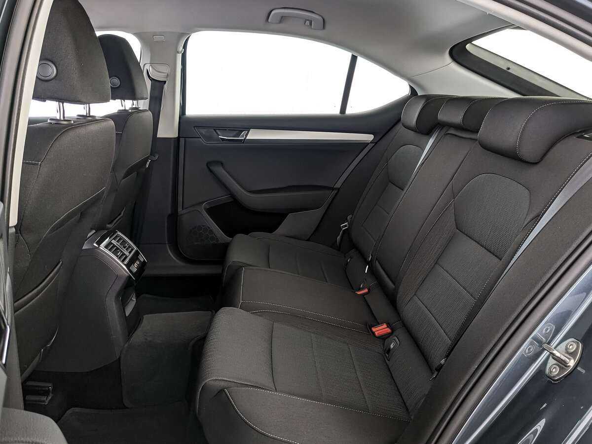 Skoda Superb б/у, 2019, Роботизированная. Фото: #13