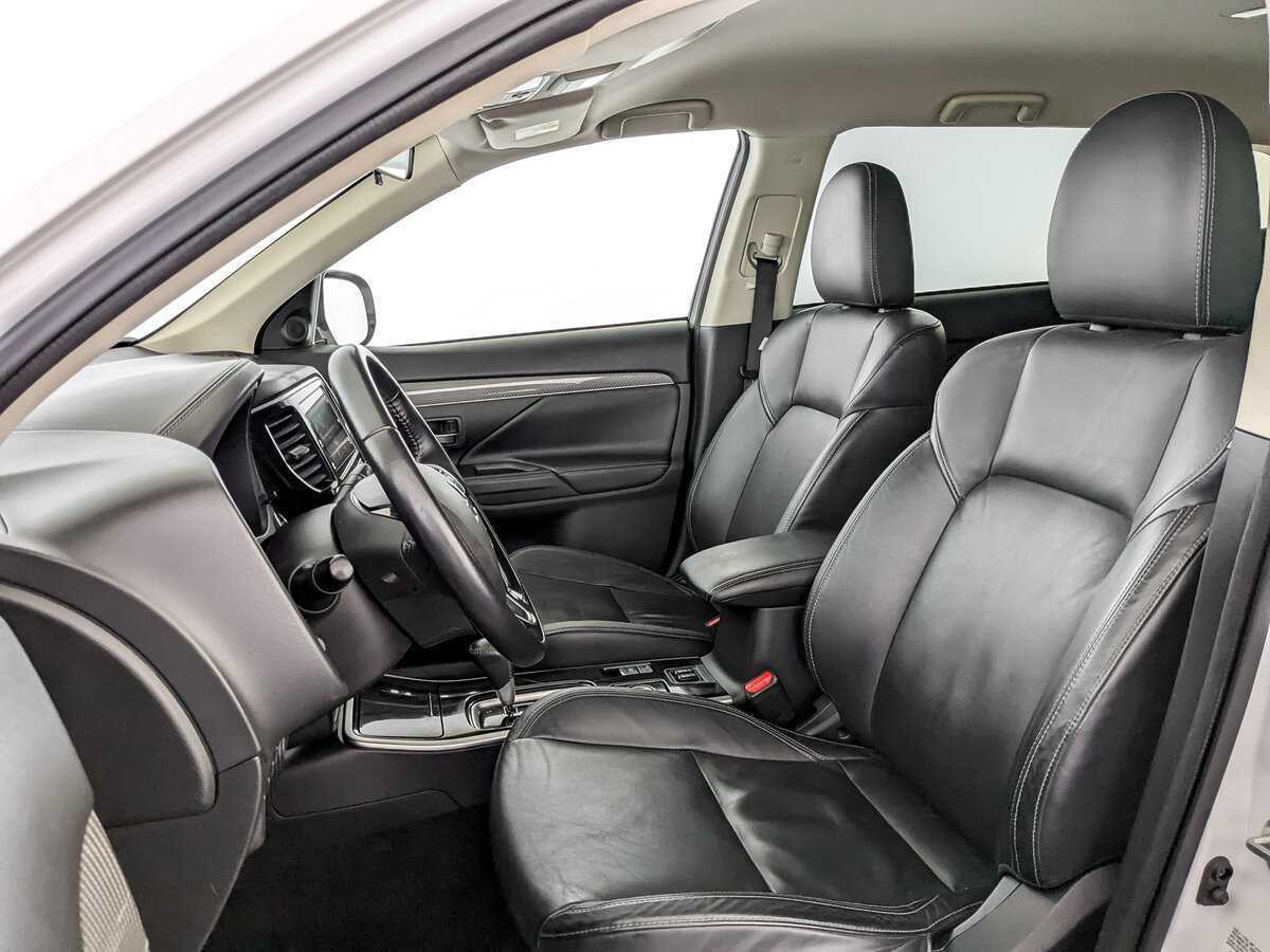 Mitsubishi Outlander б/у, 2019, Вариатор. Фото: #15