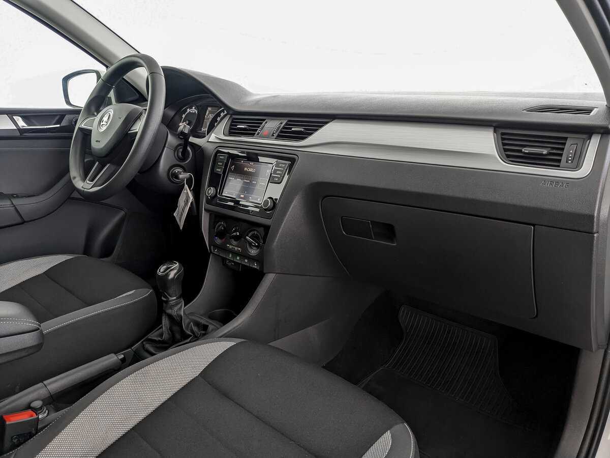 Skoda Rapid б/у, 2018, Механическая. Фото: #8