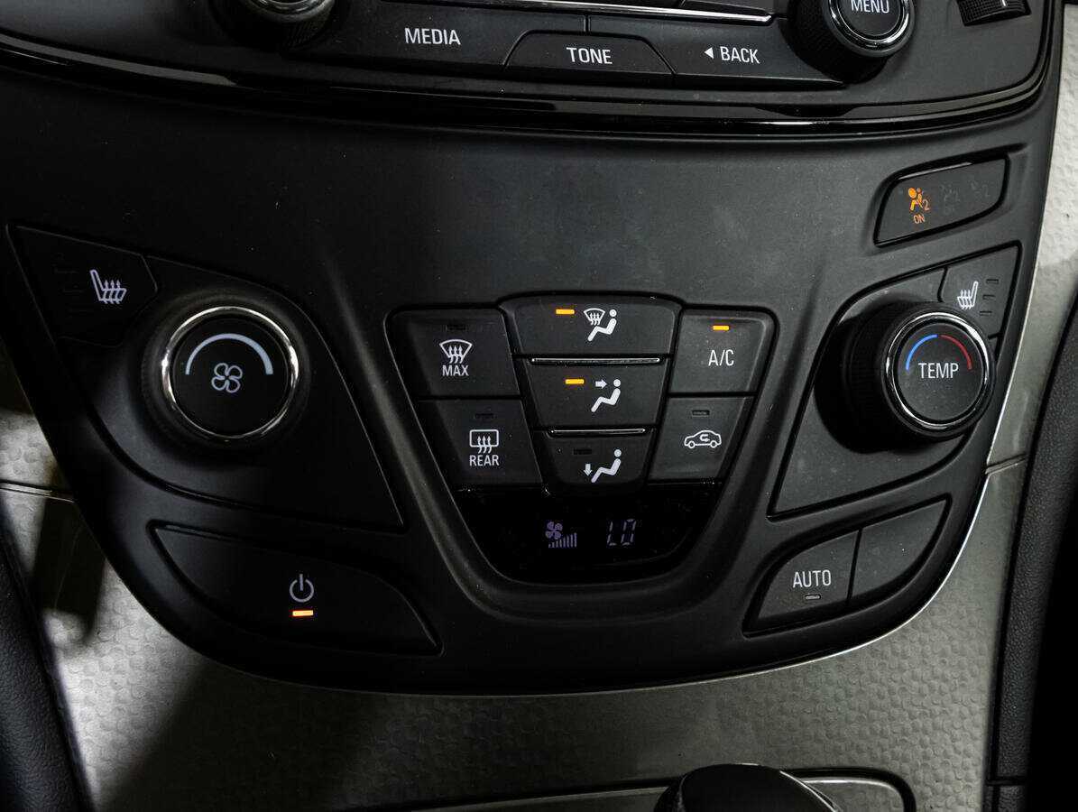 Opel Insignia б/у, 2014, Автоматическая. Фото: #14