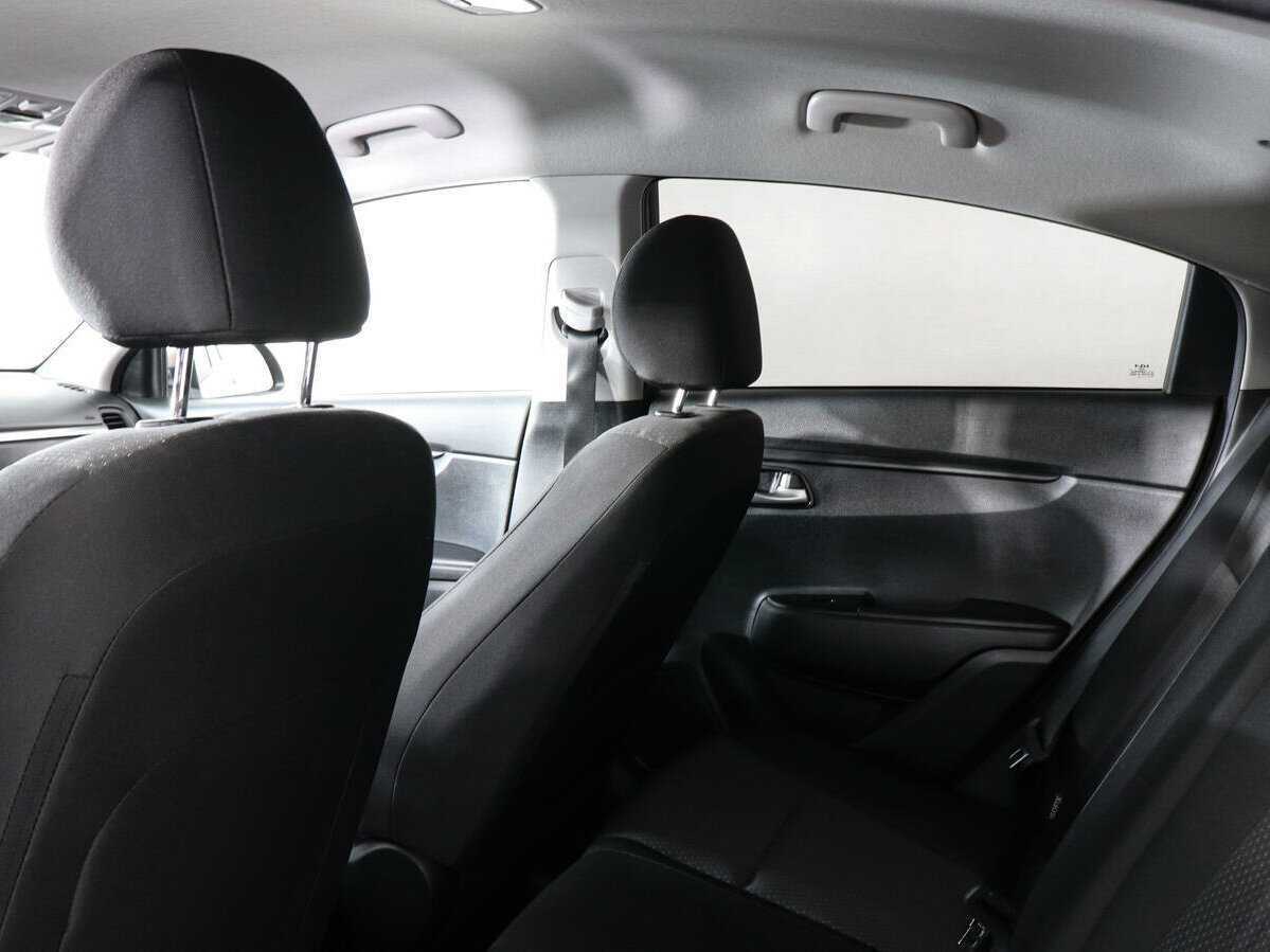 Kia Rio б/у, 2022, Механическая. Фото: #11