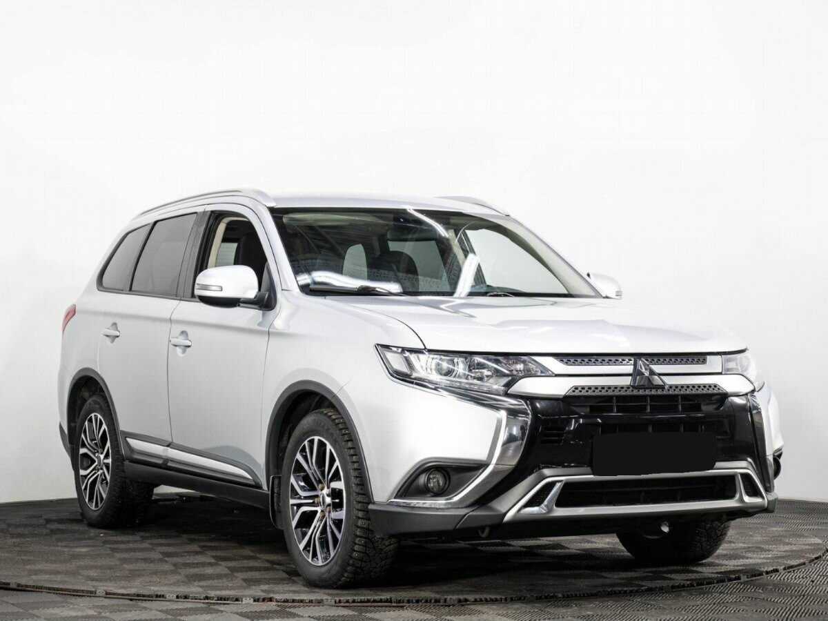 Mitsubishi Outlander б/у, 2019, Вариатор. Фото: #2