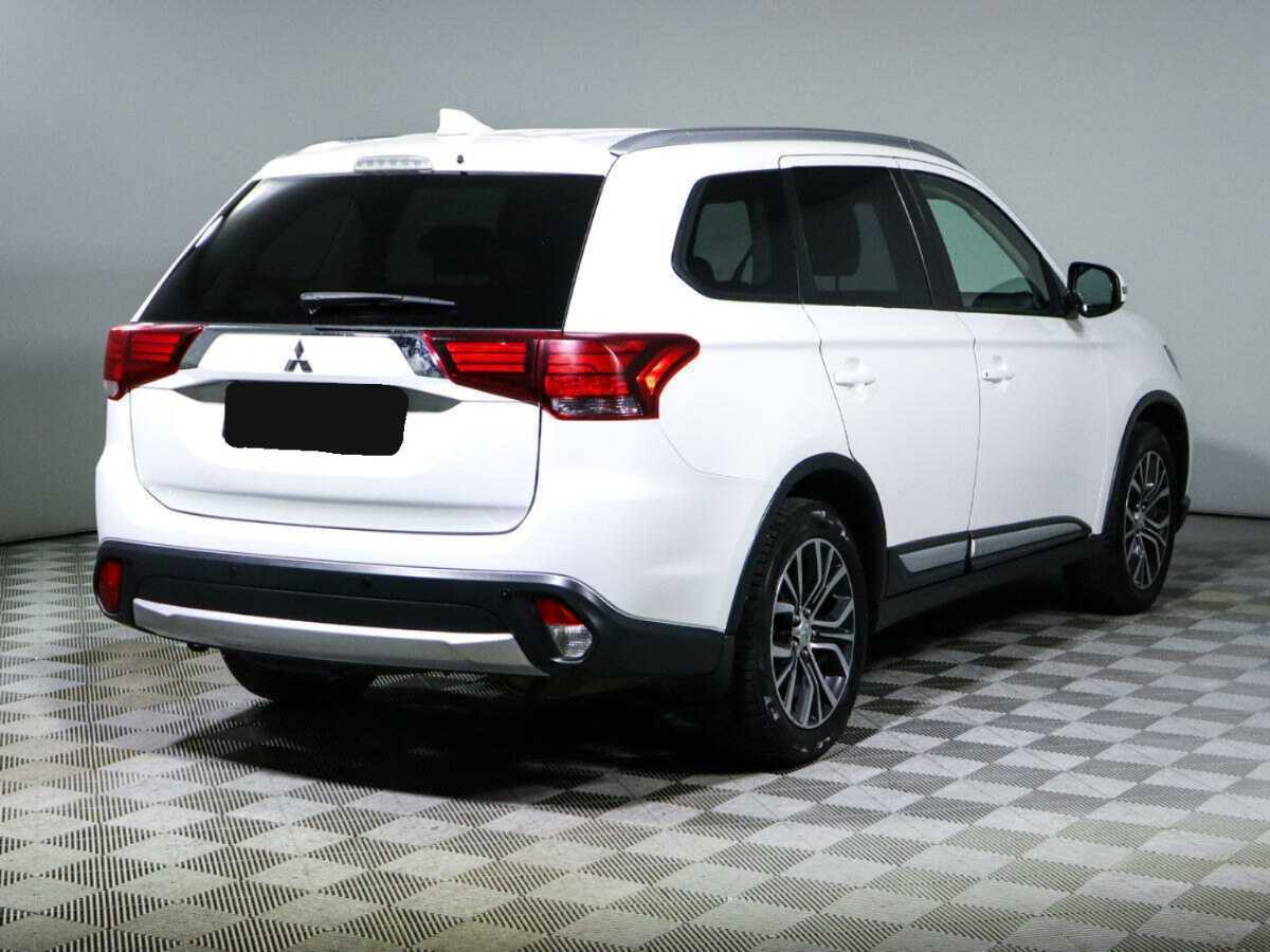Mitsubishi Outlander б/у, 2018, Вариатор. Фото: #3