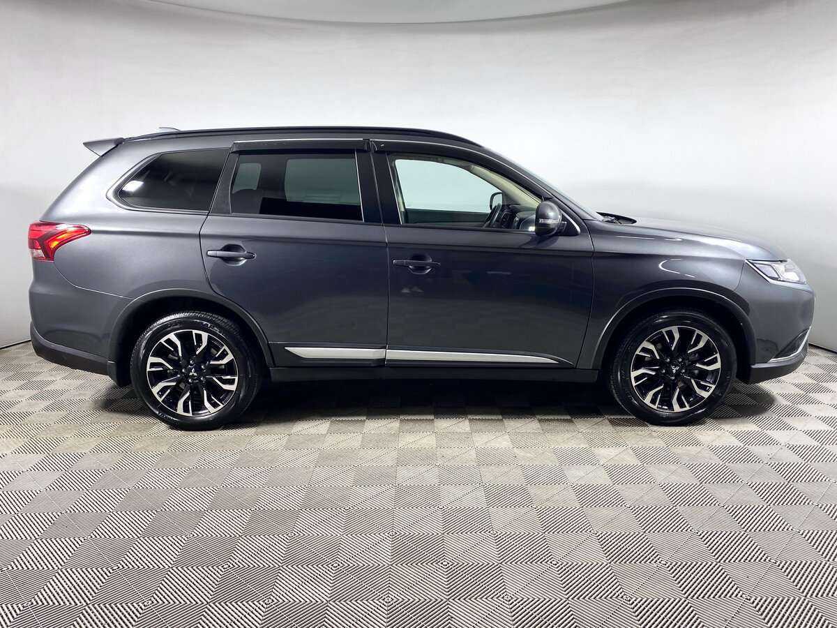 Mitsubishi Outlander б/у, 2021, Вариатор. Фото: #3