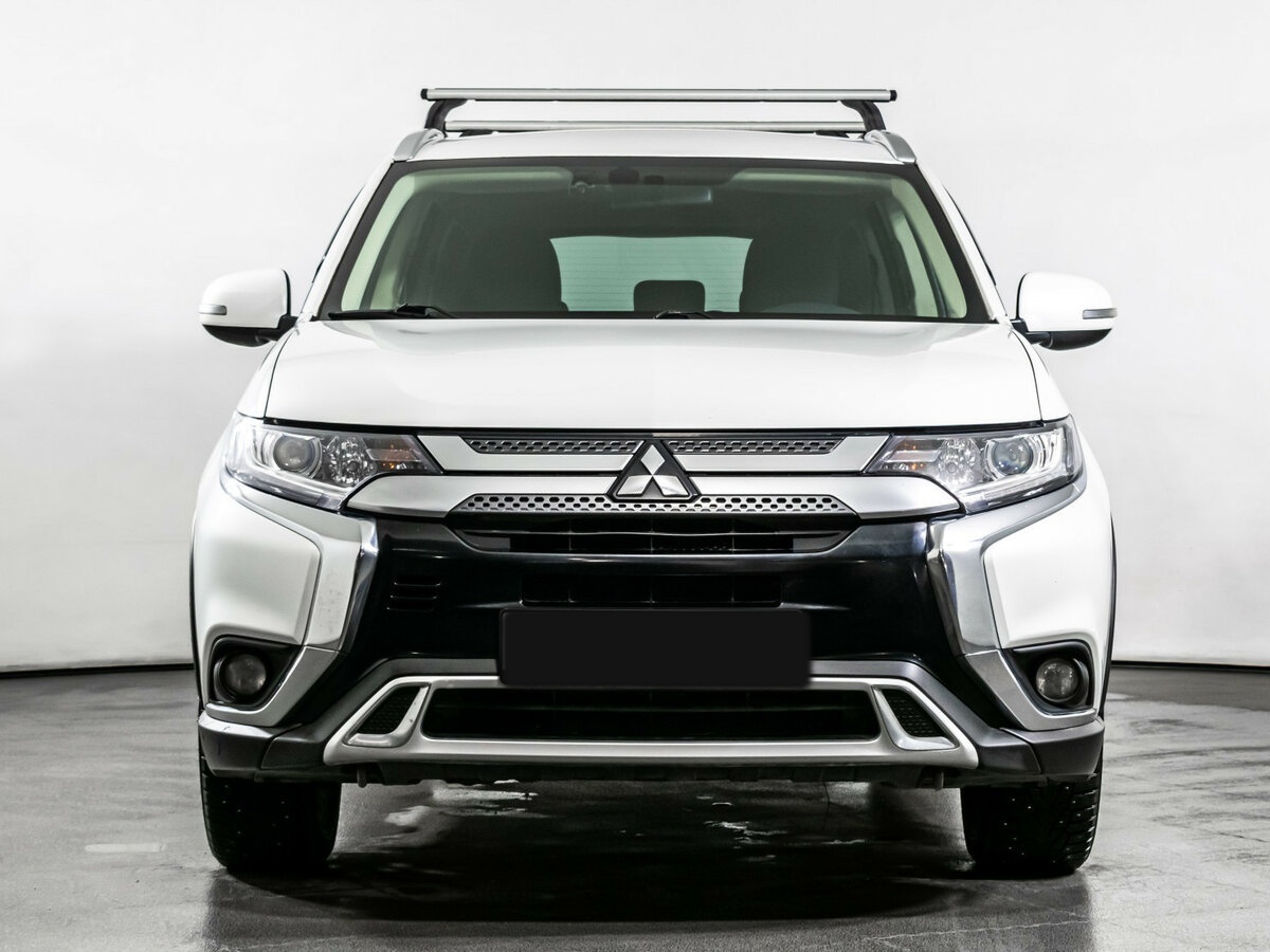 Mitsubishi Outlander б/у, 2021, Вариатор. Фото: #1