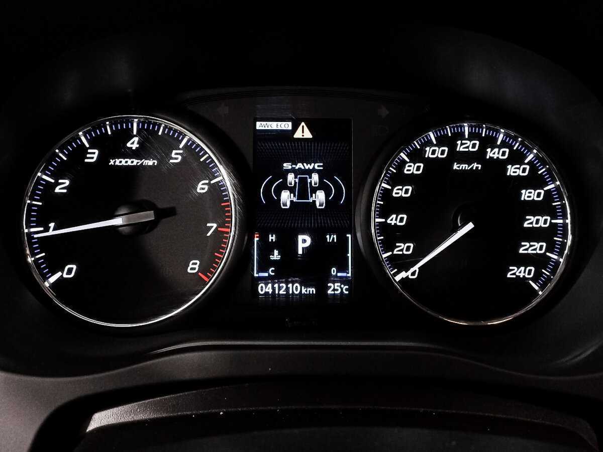 Mitsubishi Outlander б/у, 2021, Вариатор. Фото: #9