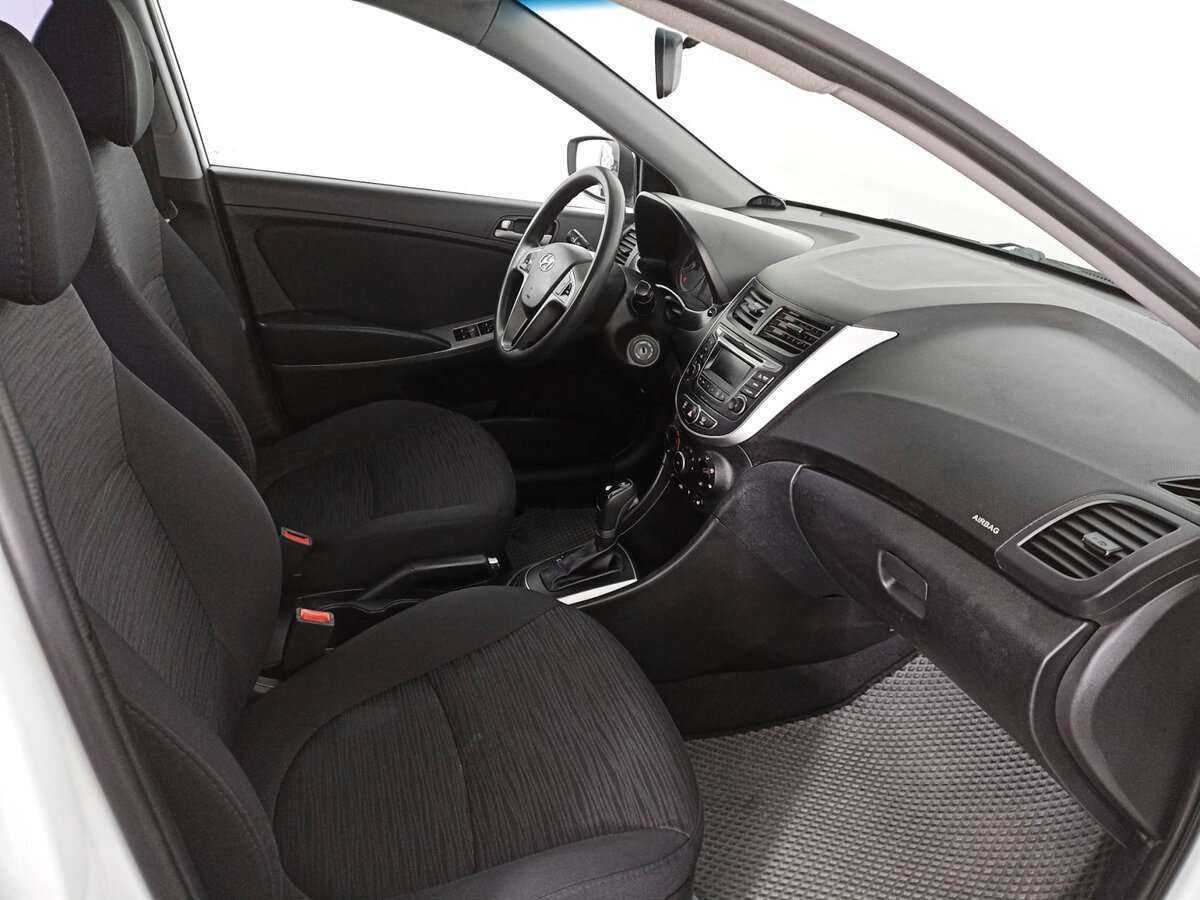 Hyundai Solaris б/у, 2015, Автоматическая. Фото: #8