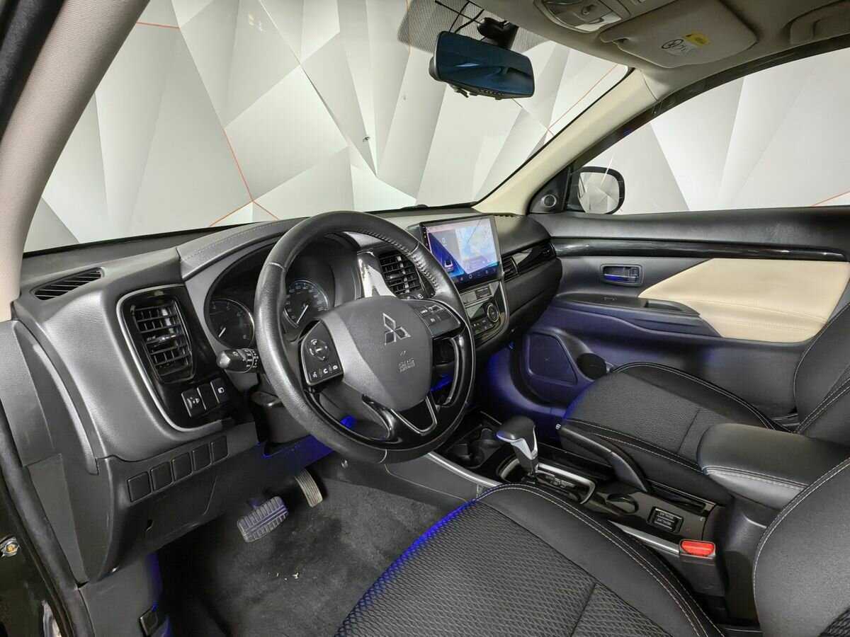 Mitsubishi Outlander б/у, 2019, Вариатор. Фото: #13