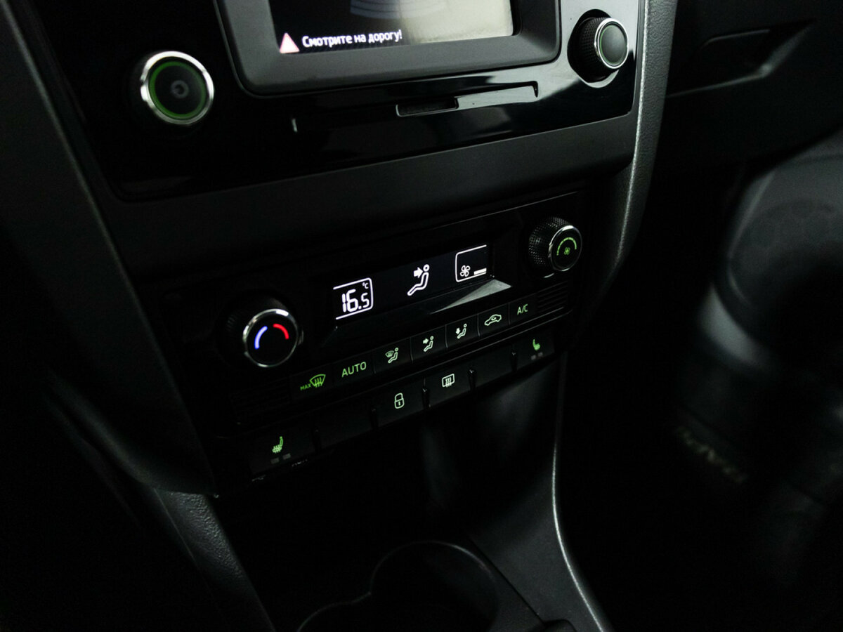 Skoda Rapid б/у, 2016, Роботизированная. Фото: #15