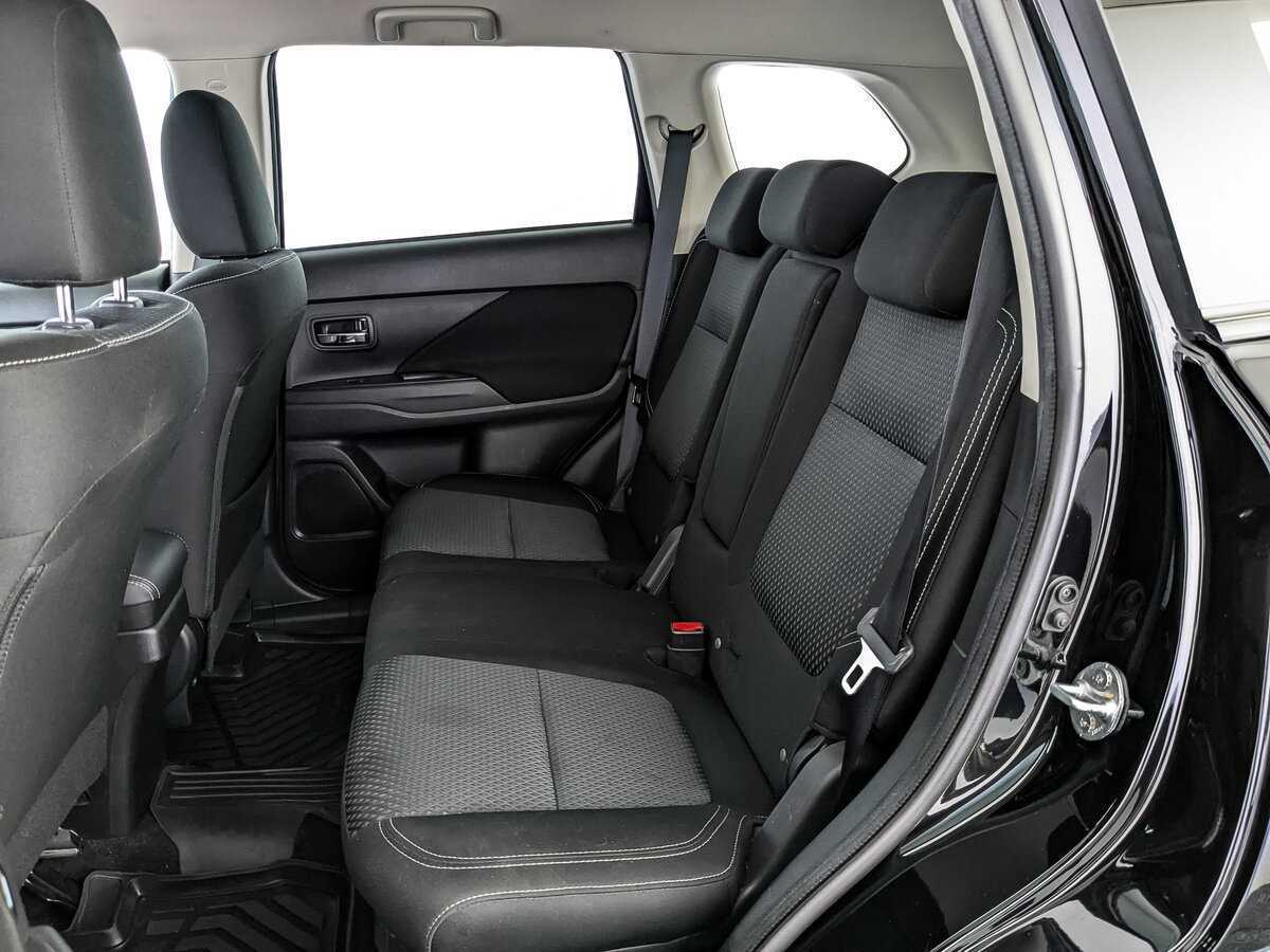 Mitsubishi Outlander б/у, 2019, Вариатор. Фото: #13