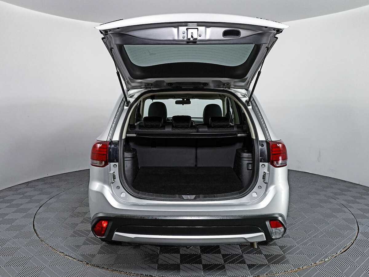 Mitsubishi Outlander б/у, 2018, Вариатор. Фото: #9