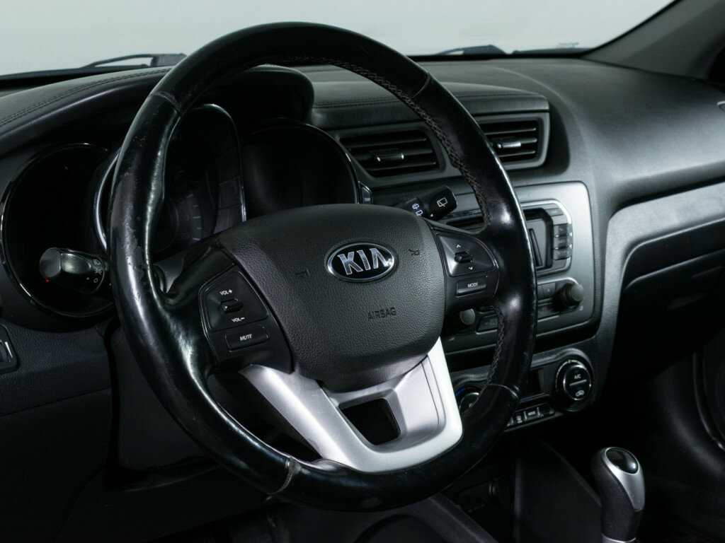 Kia Rio б/у, 2013, Автоматическая. Фото: #10