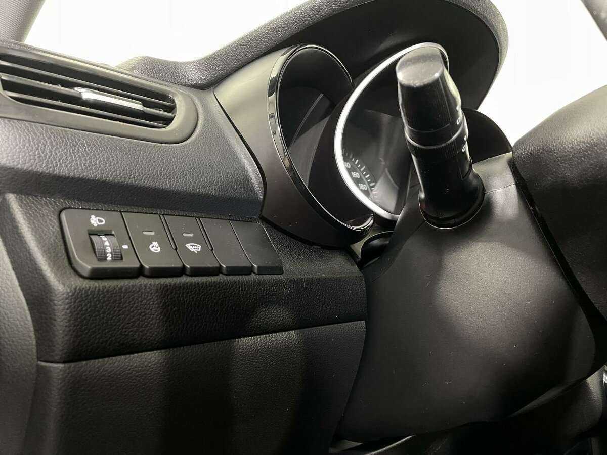 Kia Rio б/у, 2017, Автоматическая. Фото: #7