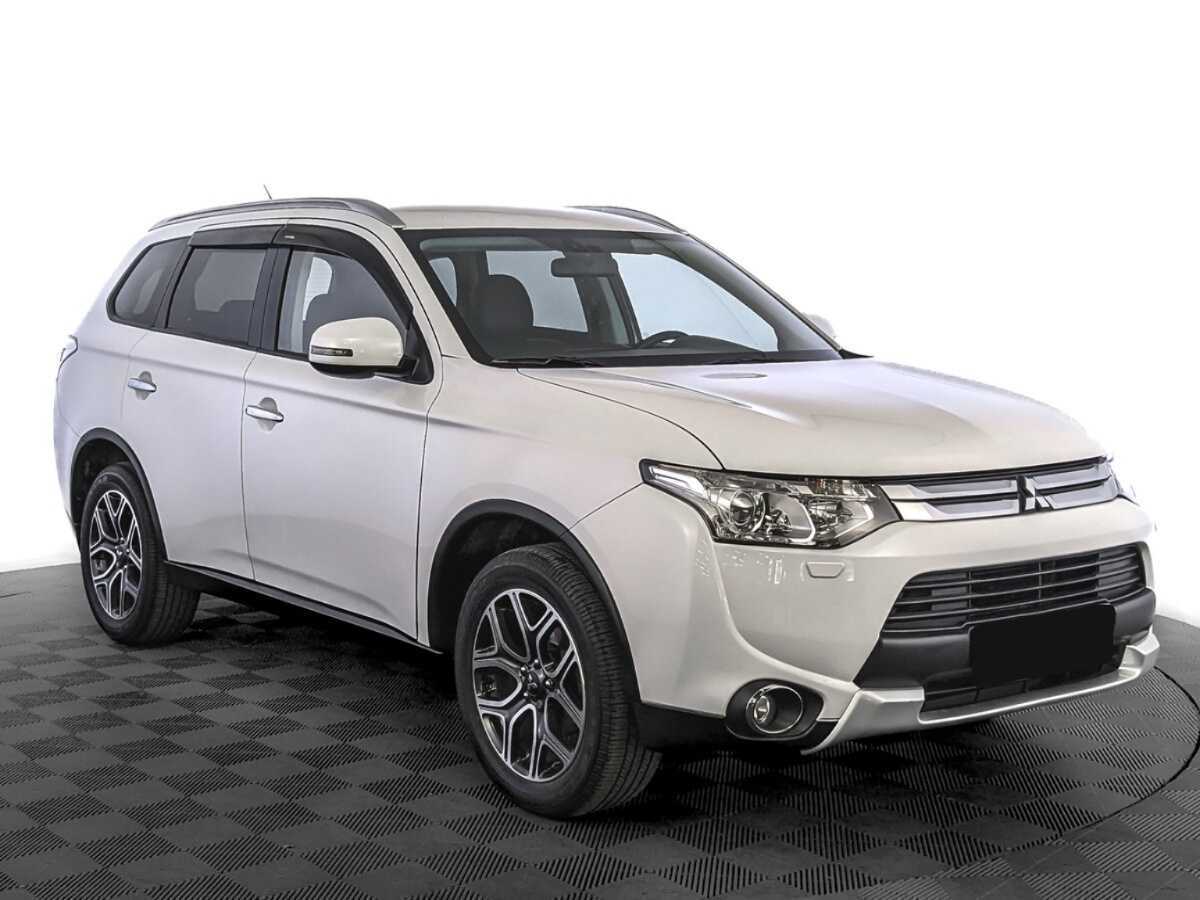 Mitsubishi Outlander б/у, 2014, Вариатор. Фото: #2