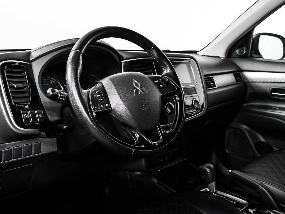 Mitsubishi Outlander б/у, 2018, Вариатор. Фото: #11