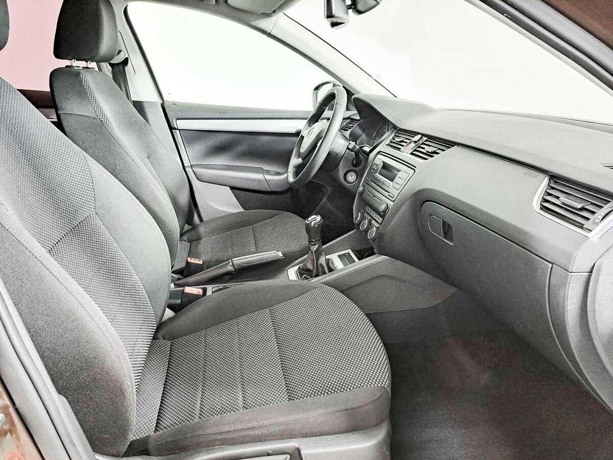 Skoda Octavia б/у, 2014, Механическая. Фото: #7