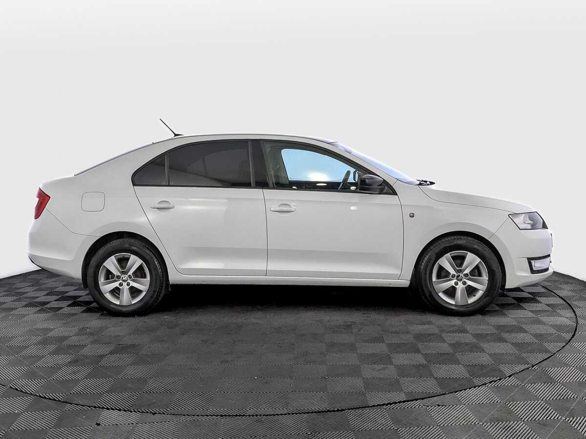 Skoda Rapid б/у, 2017, Механическая. Фото: #3