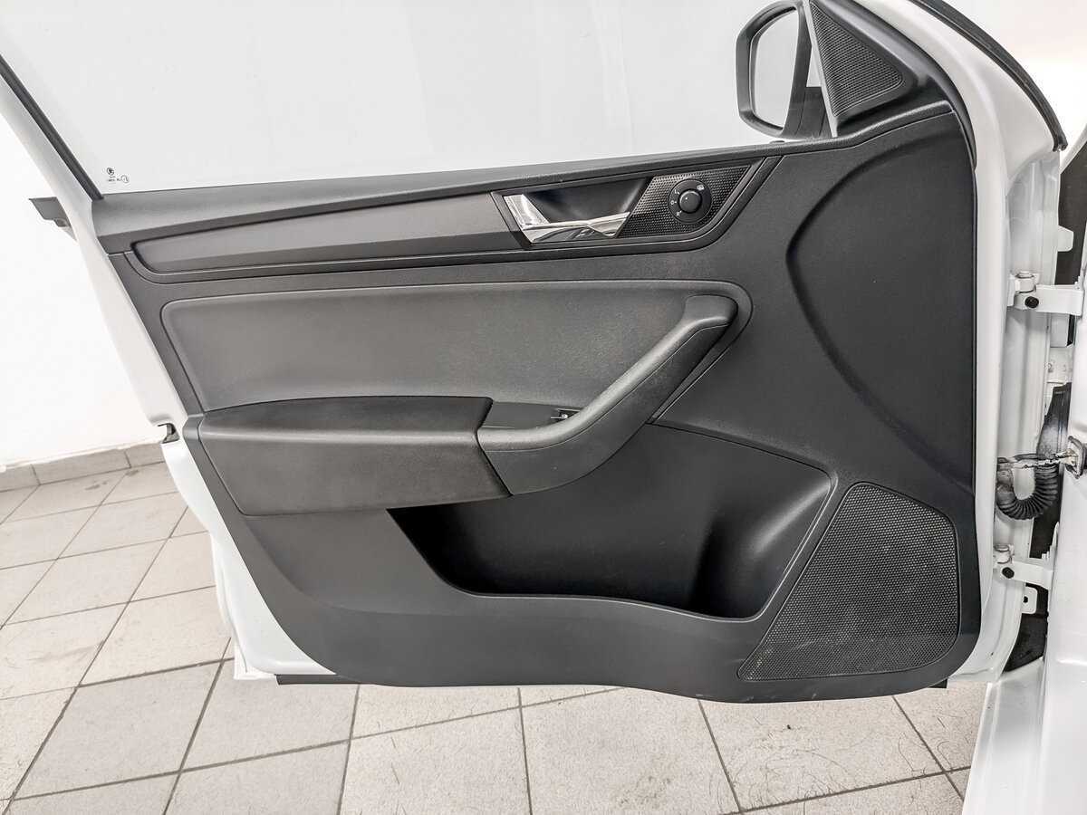 Skoda Rapid б/у, 2017, Механическая. Фото: #18