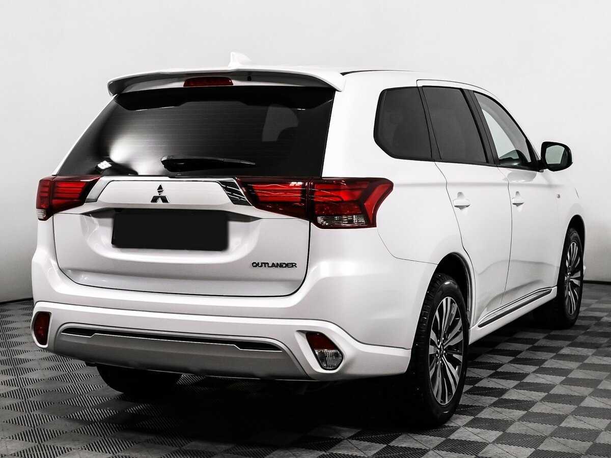 Mitsubishi Outlander б/у, 2022, Вариатор. Фото: #4