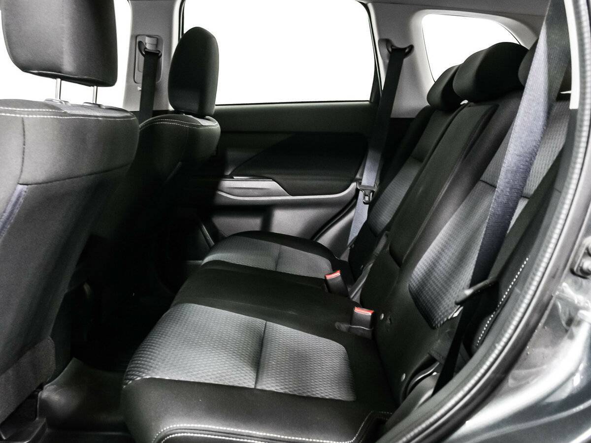 Mitsubishi Outlander б/у, 2016, Вариатор. Фото: #11