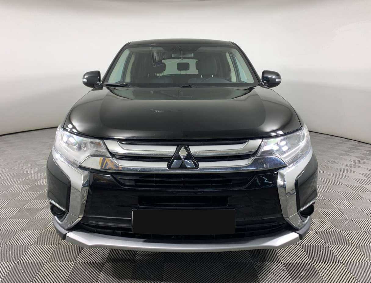 Mitsubishi Outlander б/у, 2018, Вариатор. Фото: #1