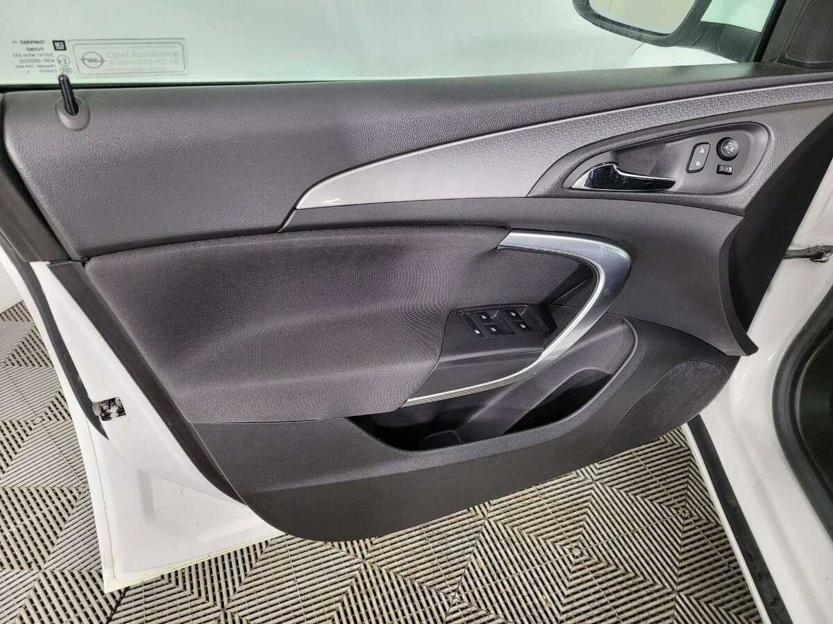 Opel Insignia б/у, 2013, Механическая. Фото: #7