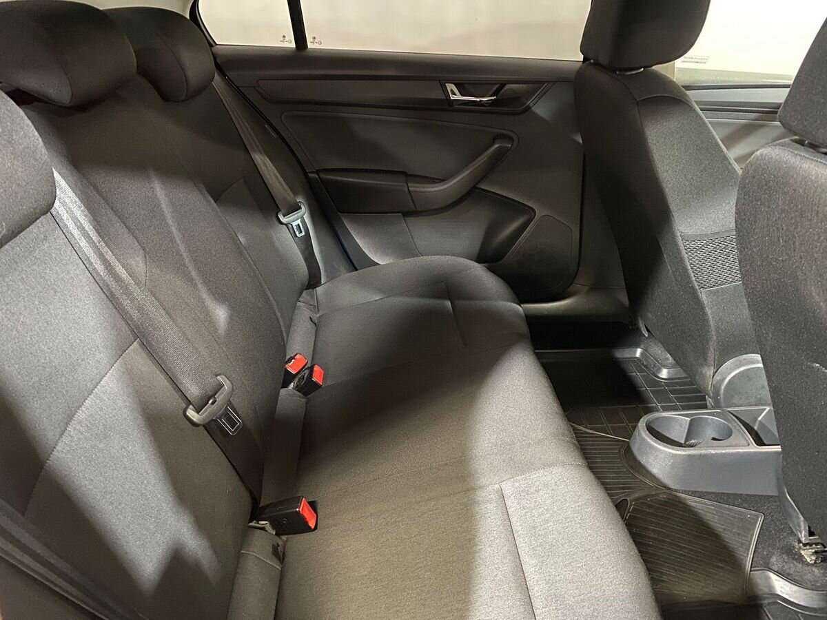 Skoda Rapid б/у, 2018, Механическая. Фото: #10