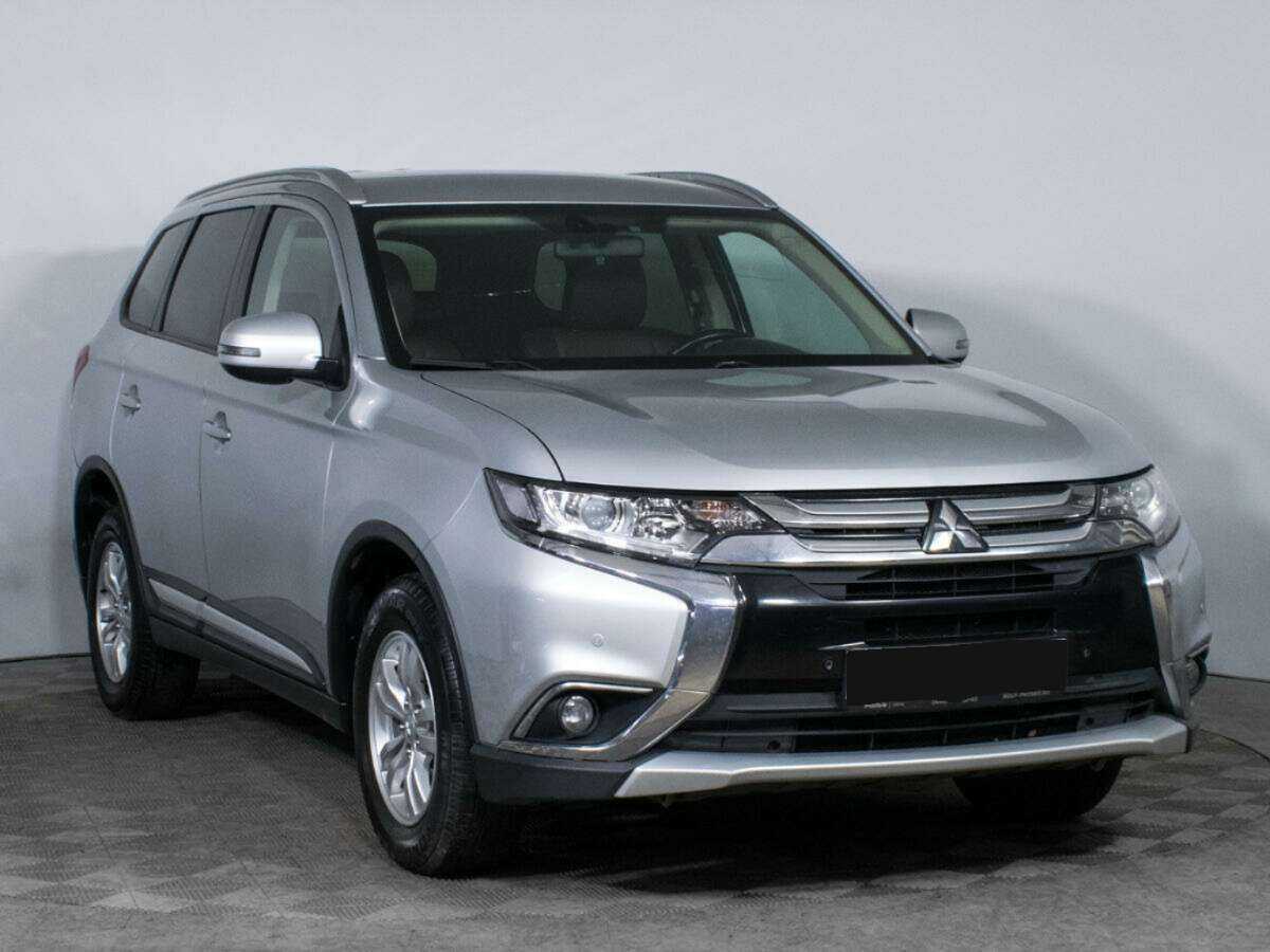 Mitsubishi Outlander б/у, 2017, Вариатор. Фото: #2