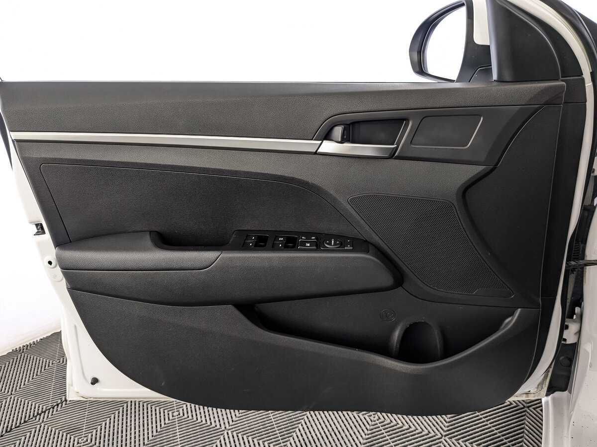 Hyundai Elantra б/у, 2019, Автоматическая. Фото: #16