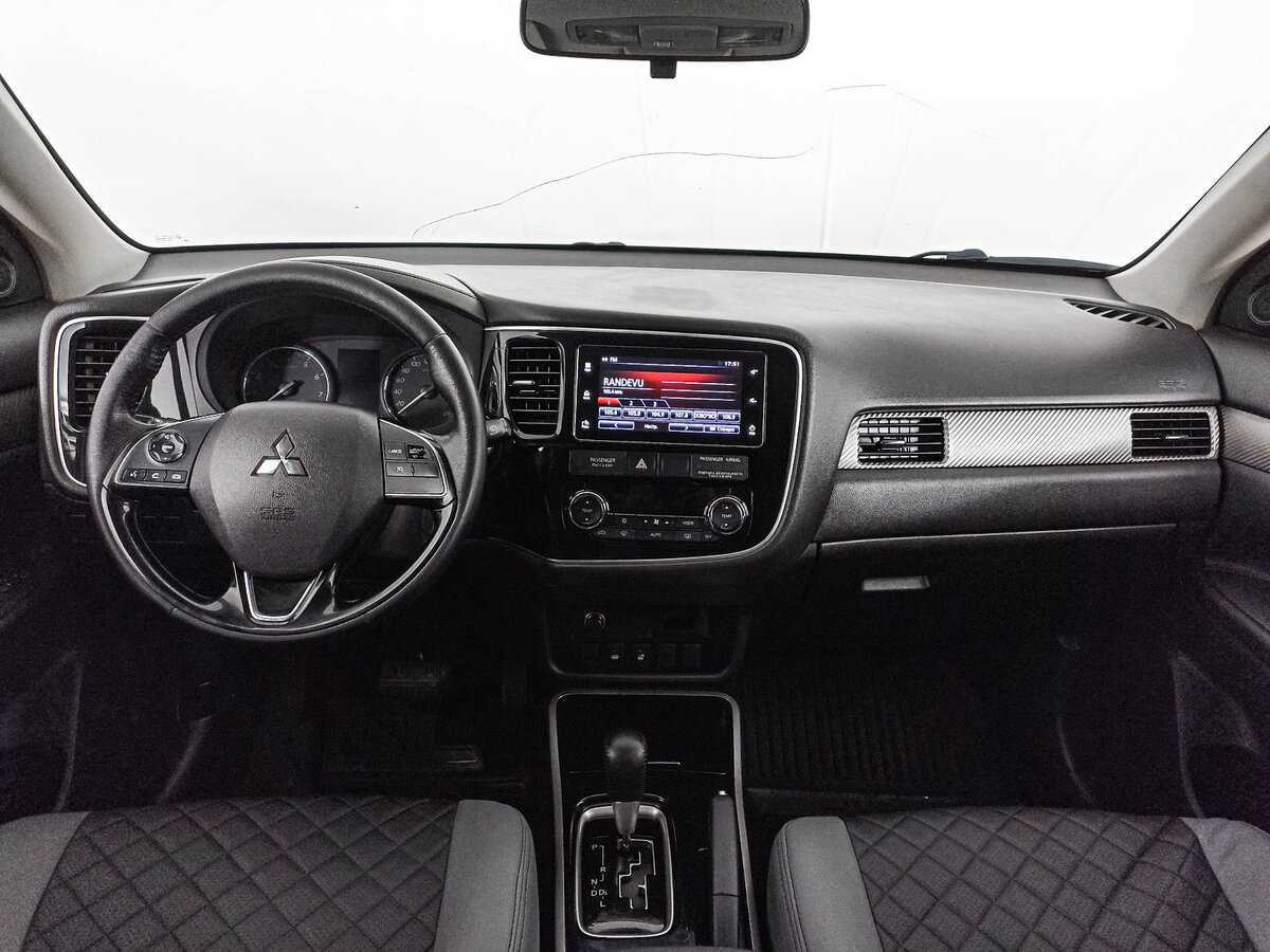 Mitsubishi Outlander б/у, 2018, Вариатор. Фото: #13