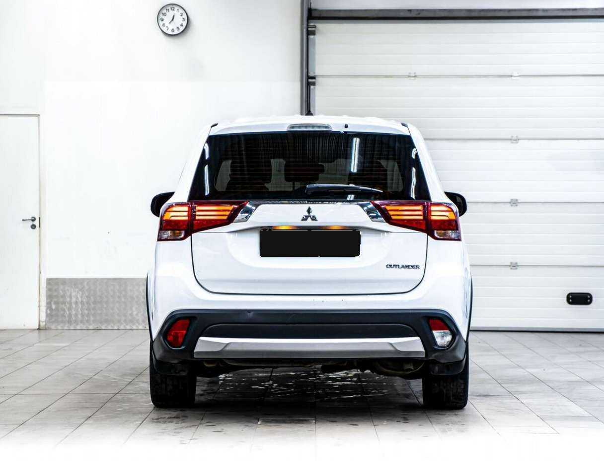 Mitsubishi Outlander б/у, 2015, Вариатор. Фото: #4