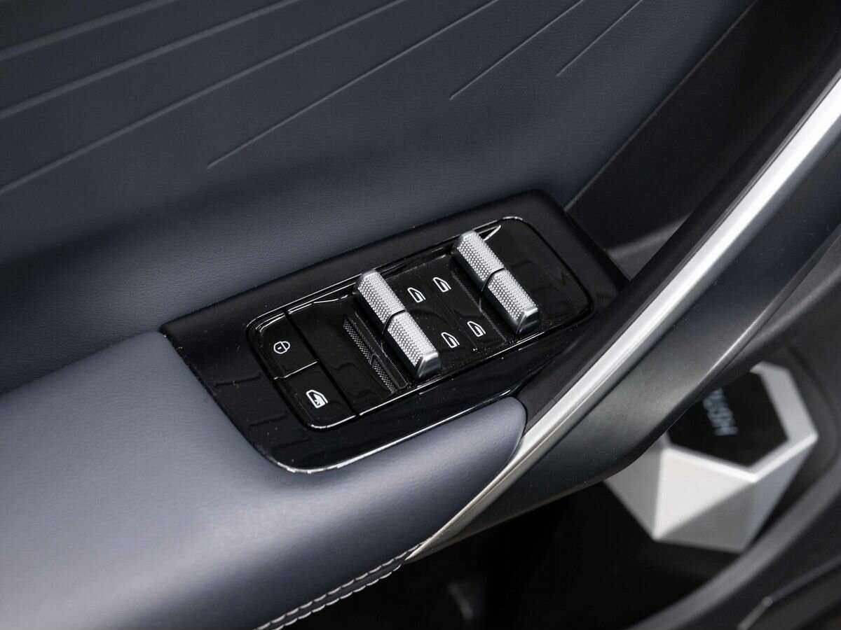 Geely Atlas б/у, 2023, Роботизированная. Фото: #21