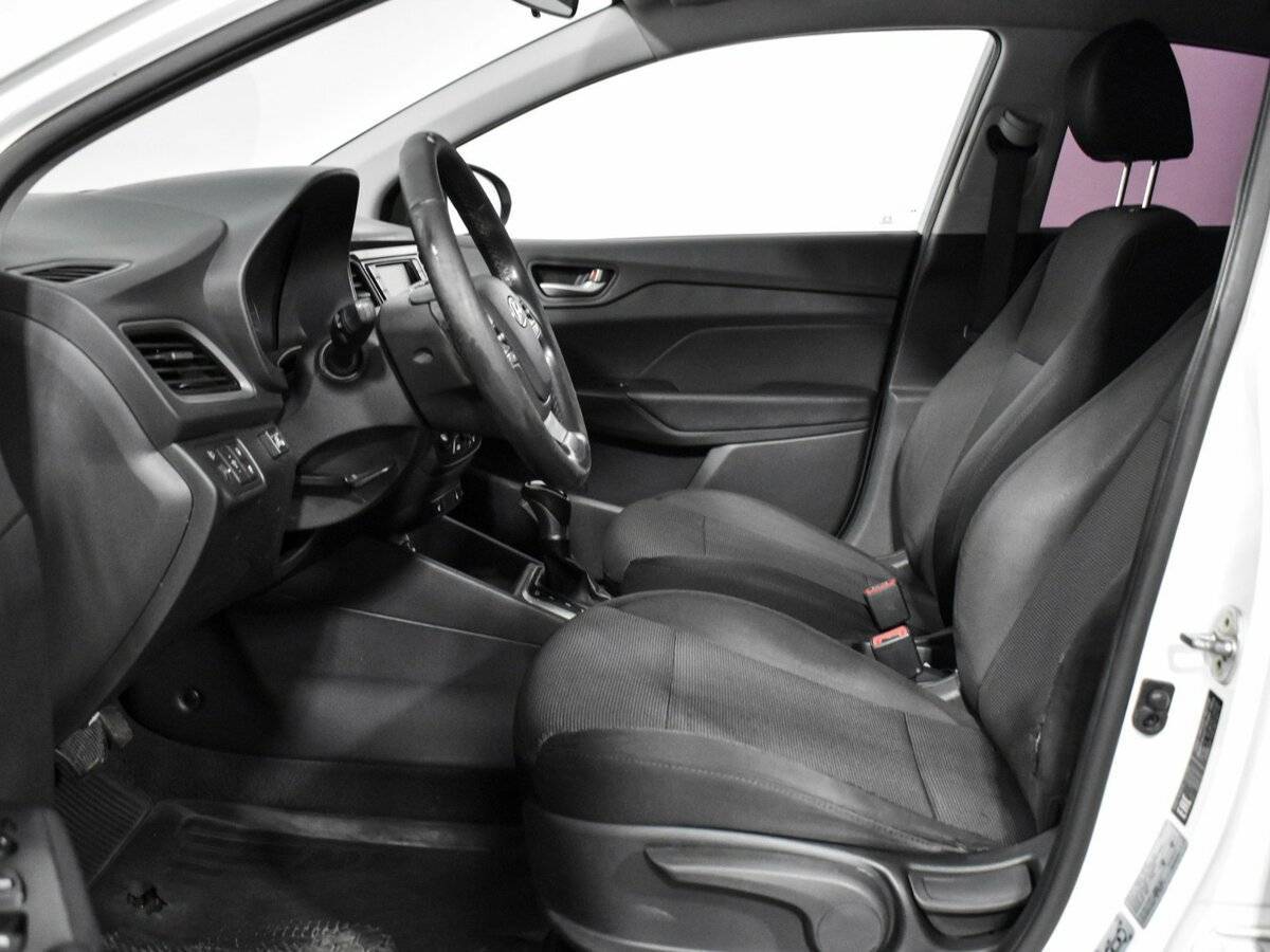 Hyundai Solaris б/у, 2017, Автоматическая. Фото: #7