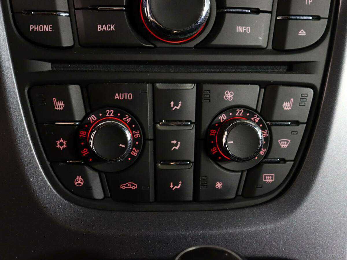 Opel Astra б/у, 2014, Автоматическая. Фото: #17