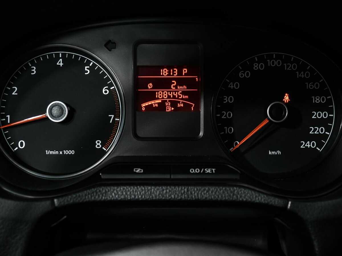 Volkswagen Polo б/у, 2014, Автоматическая. Фото: #9