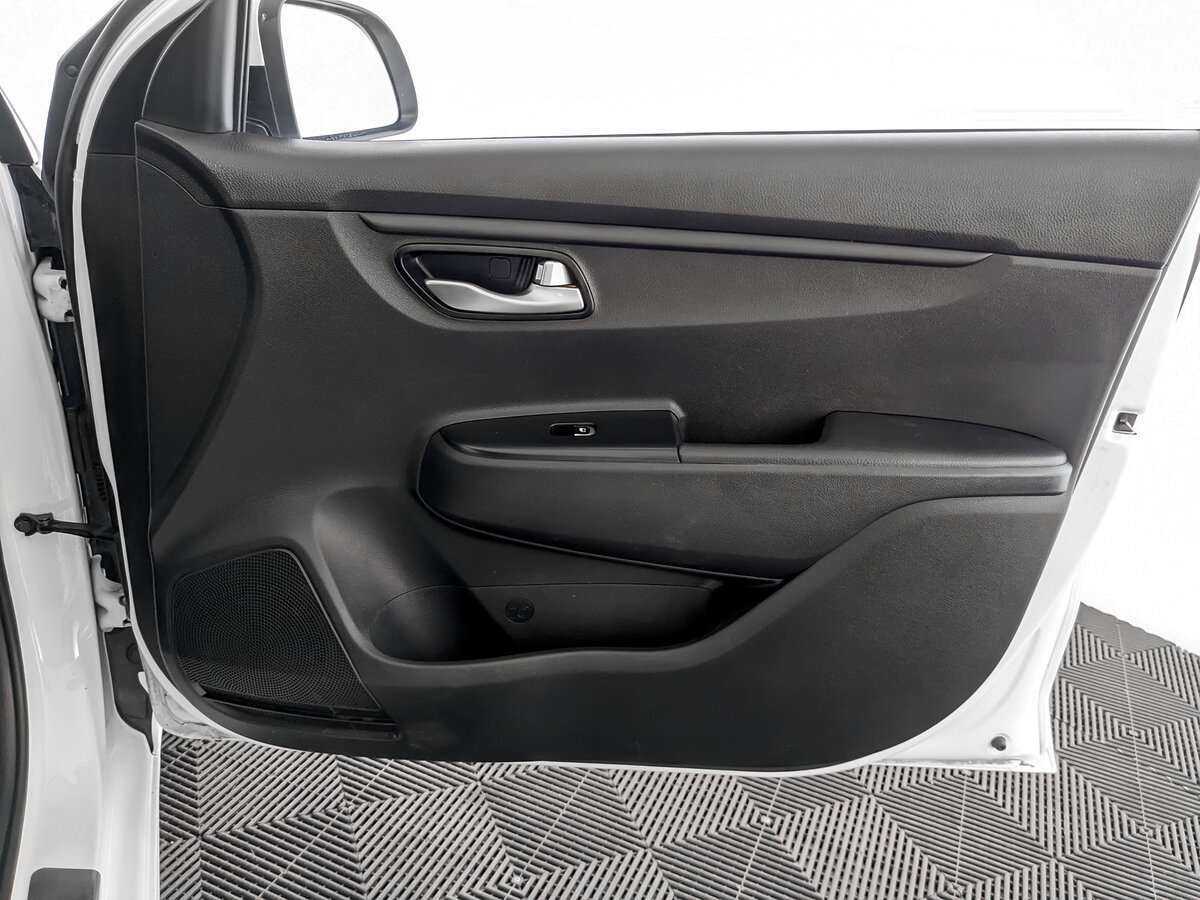 Kia Rio б/у, 2020, Автоматическая. Фото: #18