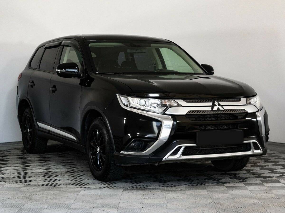 Mitsubishi Outlander б/у, 2020, Вариатор. Фото: #2