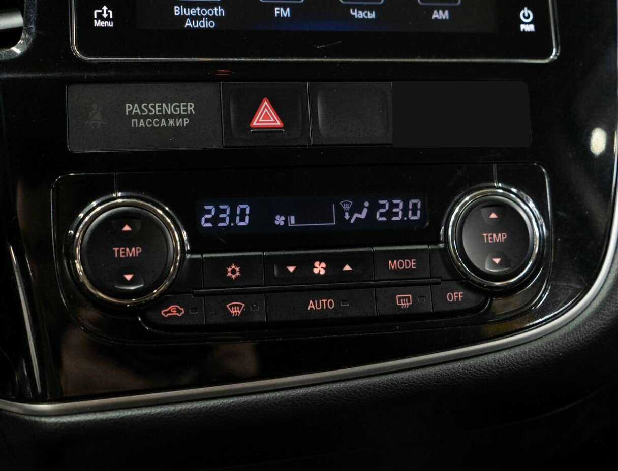 Mitsubishi Outlander б/у, 2017, Вариатор. Фото: #10