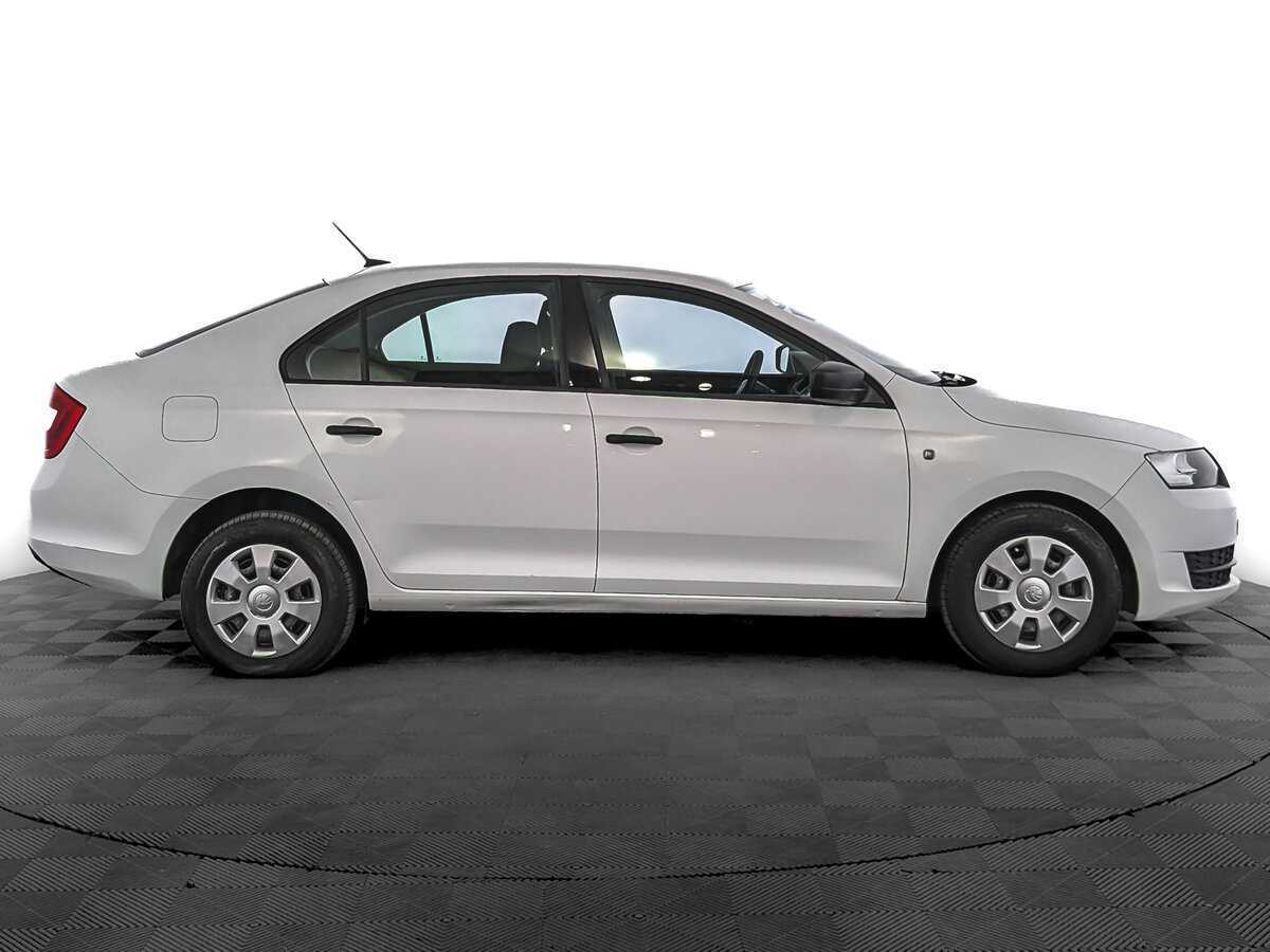 Skoda Rapid б/у, 2017, Механическая. Фото: #3