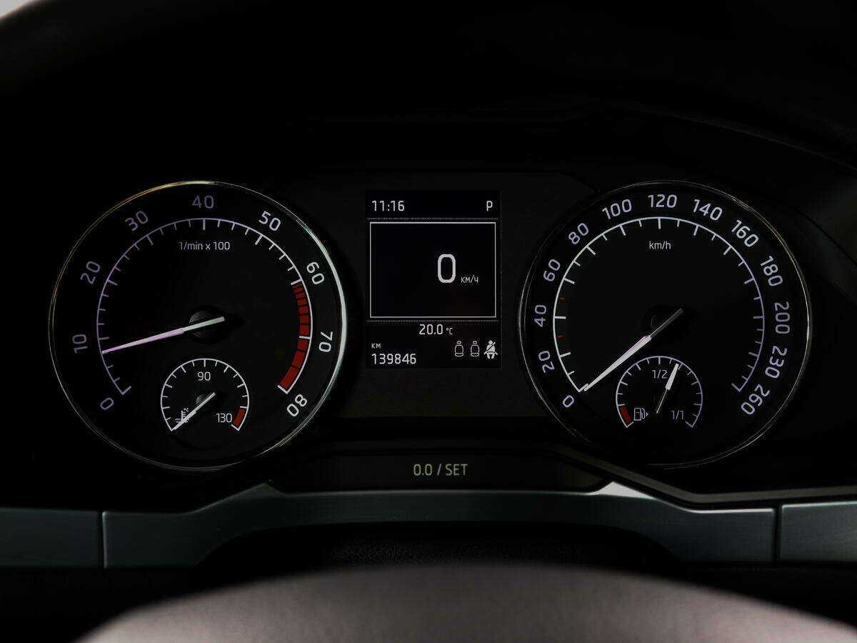 Skoda Superb б/у, 2015, Роботизированная. Фото: #9